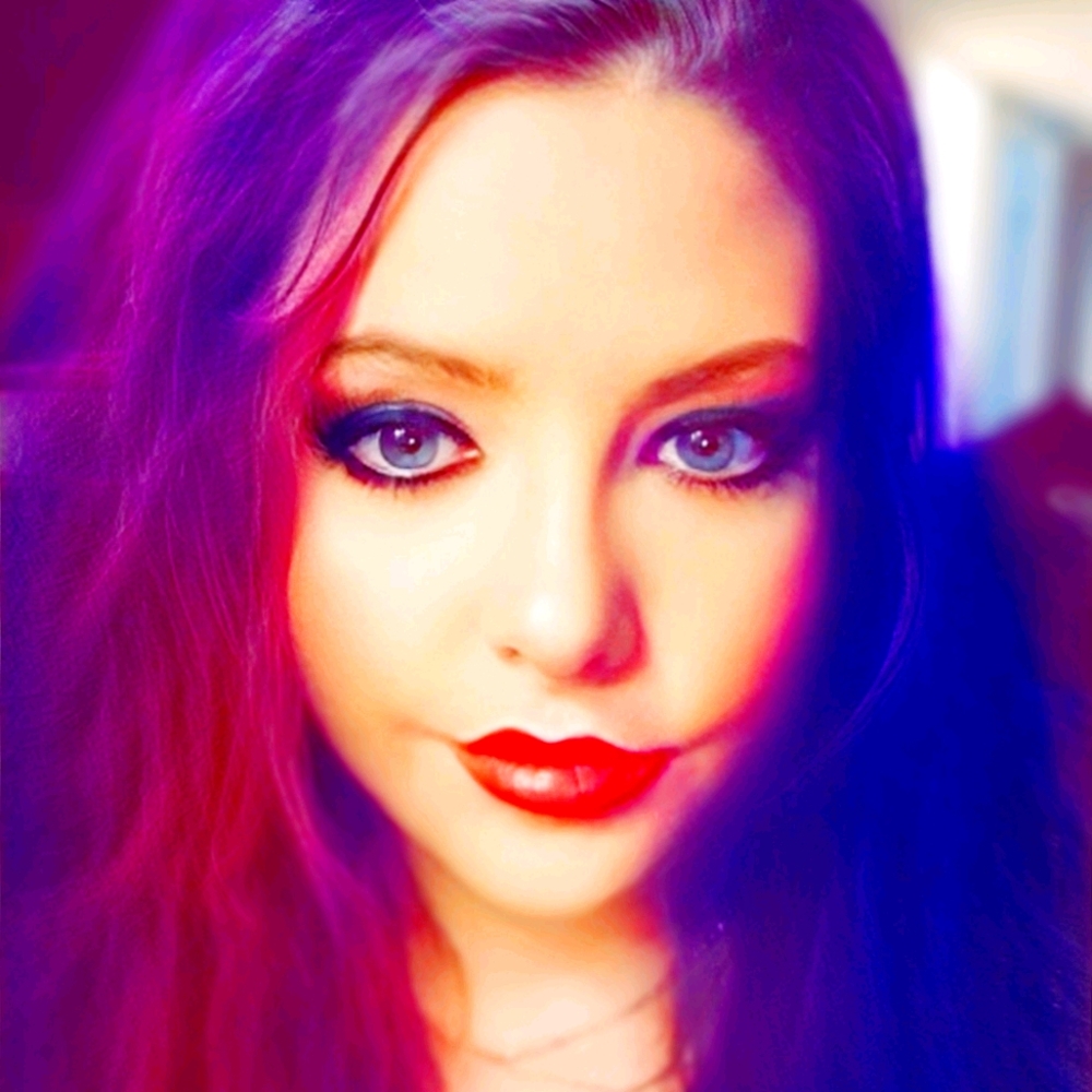 Meet your Posher, Carrie